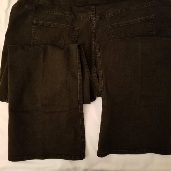 Jeans - Picture 5 of 5